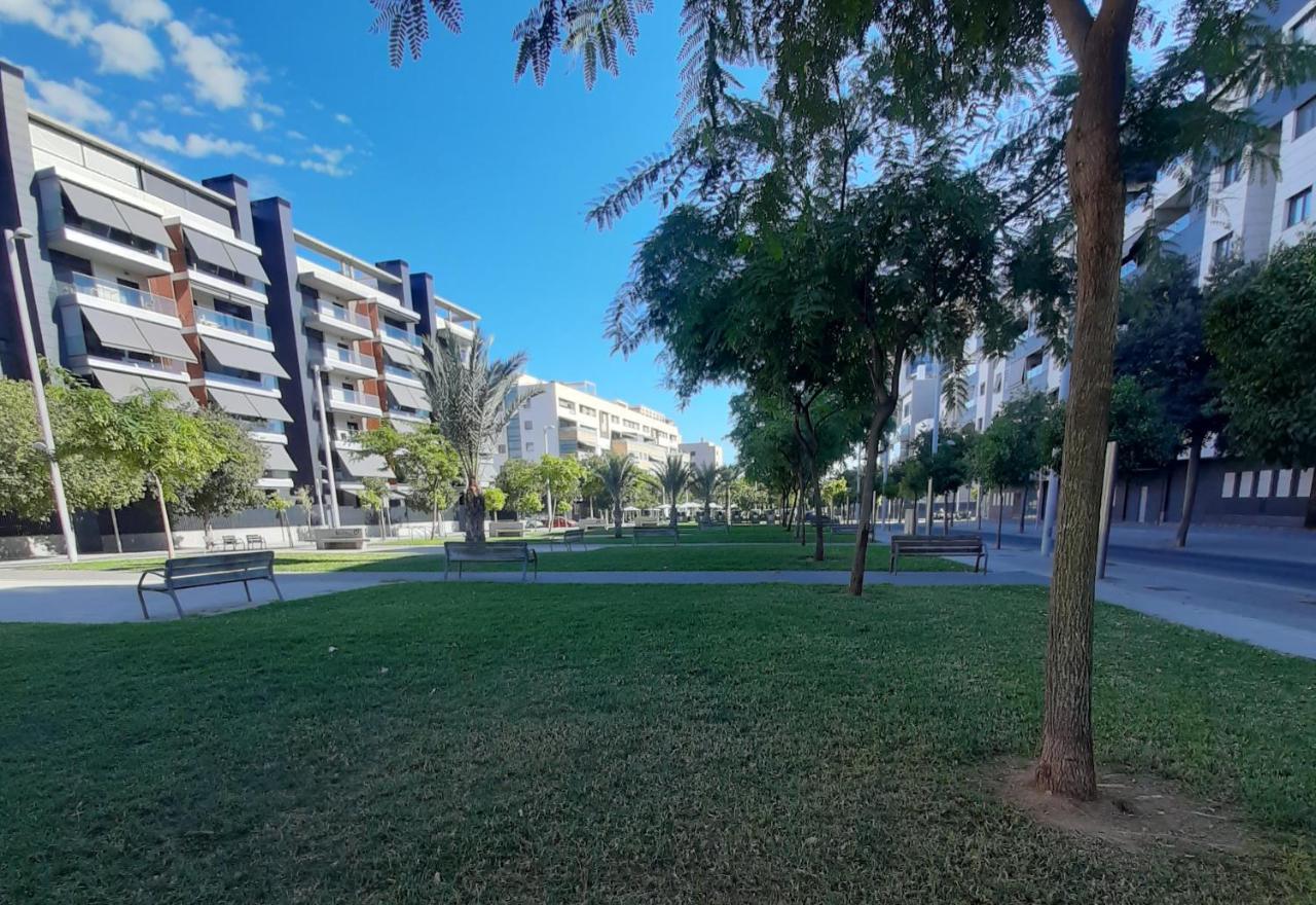 Appartement Piso céntrico con piscina,parking y jacuzzi à Cordoue Extérieur photo